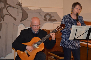 Elisabeth und Witold Rex gaben der Veranstaltung mit ihren professionellen Musikeinlagen einen festlichen Rahmen.
